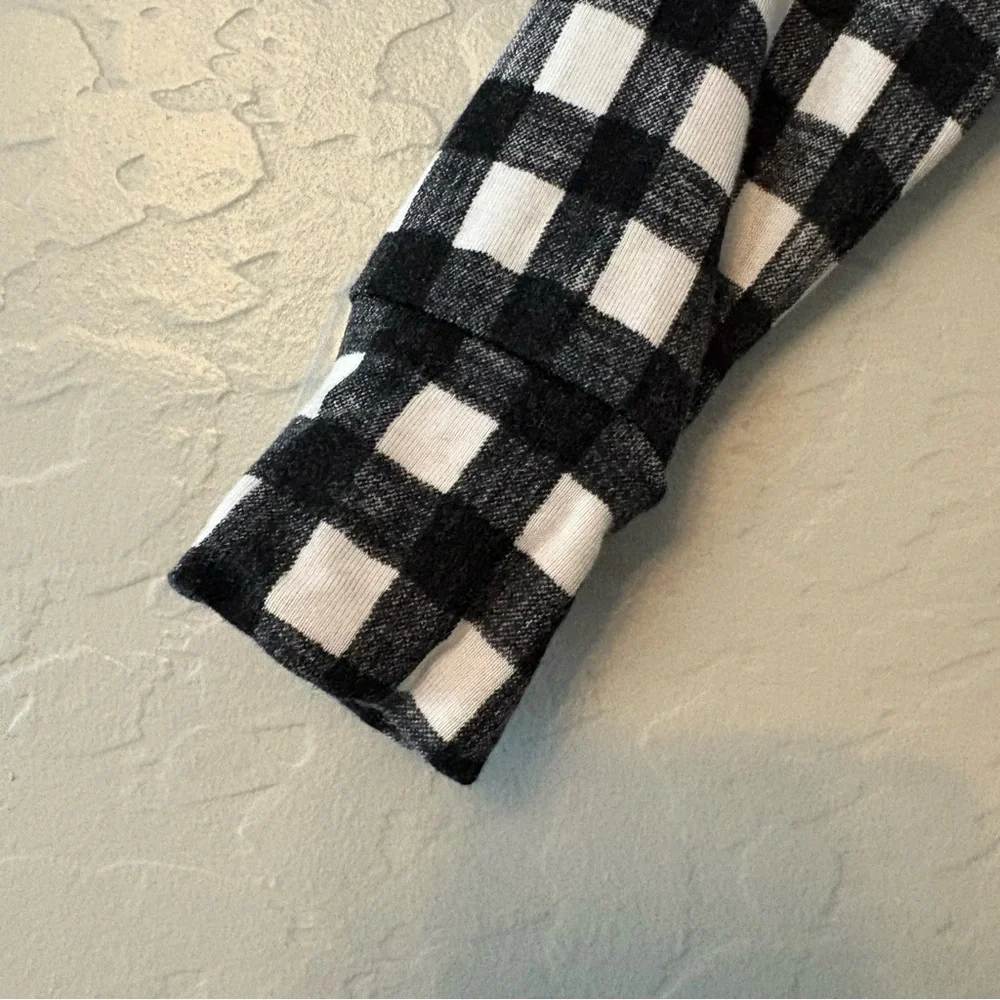 Gigi and Max Parker black and white checks long sleeve skirted bodysuit 12 month